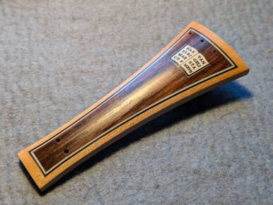 Tailpiece for Baroque viola Maple and Rosewood "Pax tibi..."
